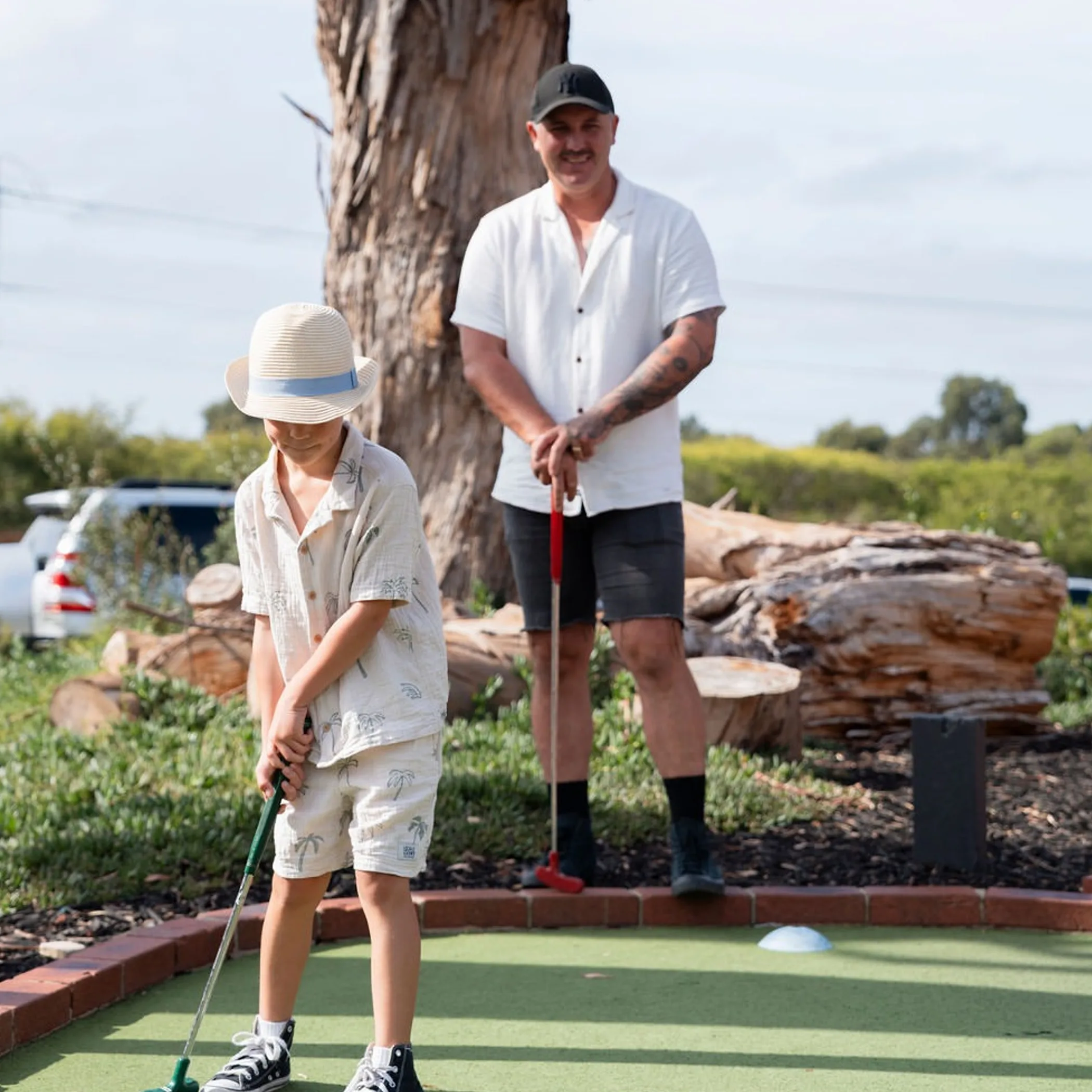 phillip island mini-golf activity