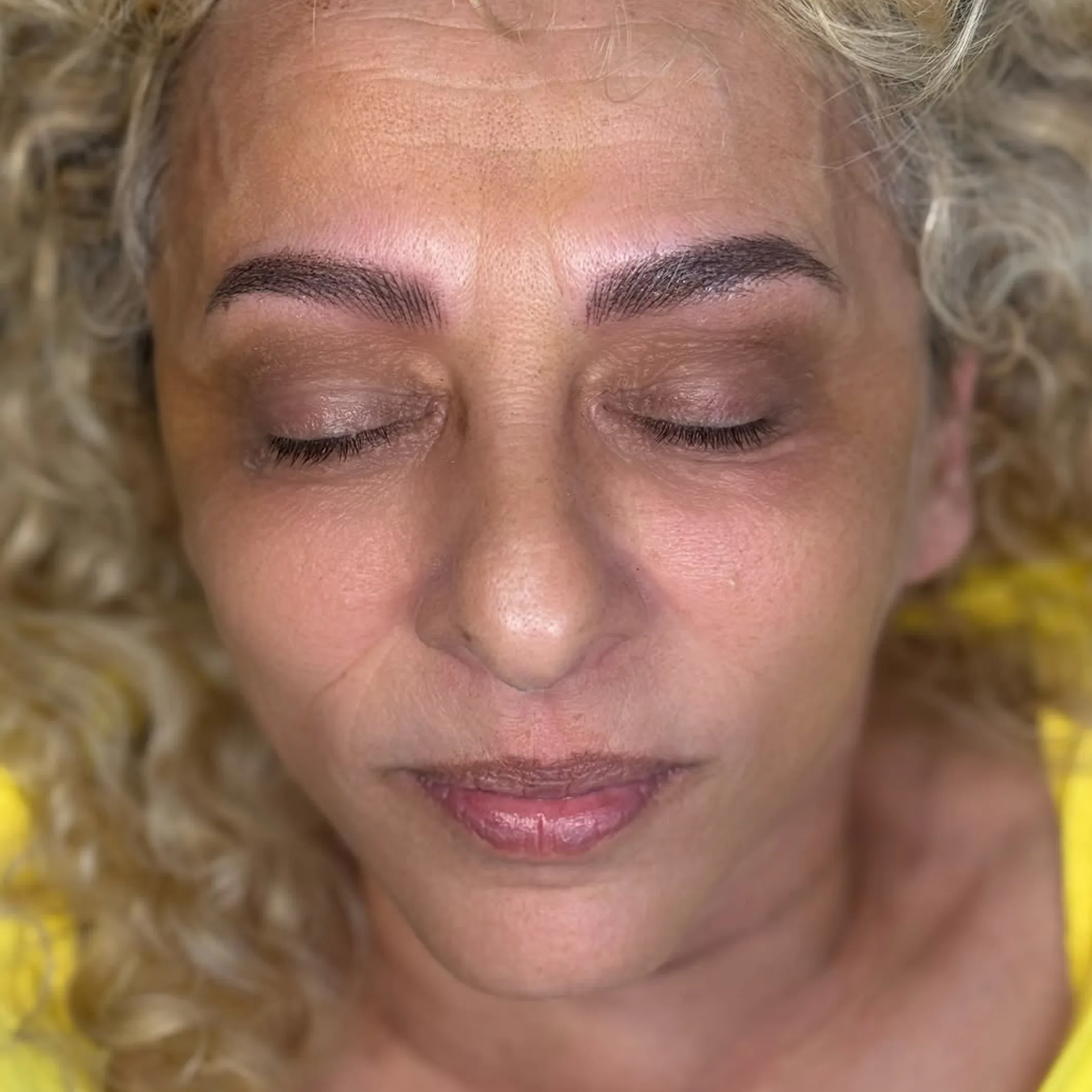 permanent makeup brows